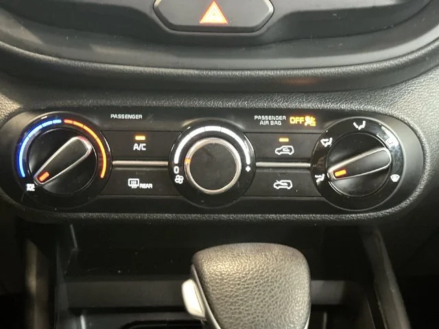 Certified Used 2024 Gray Kia LX image 25