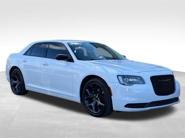 2021 Chrysler 300 Touring