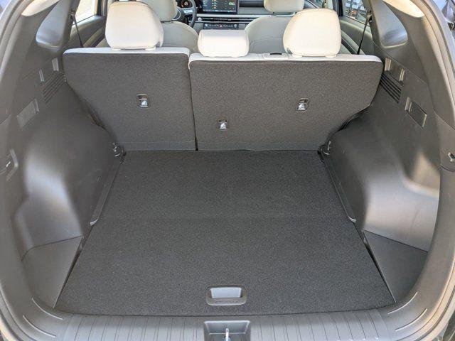 New 2026 Shimmering Silver Hyundai SE FWD image 38