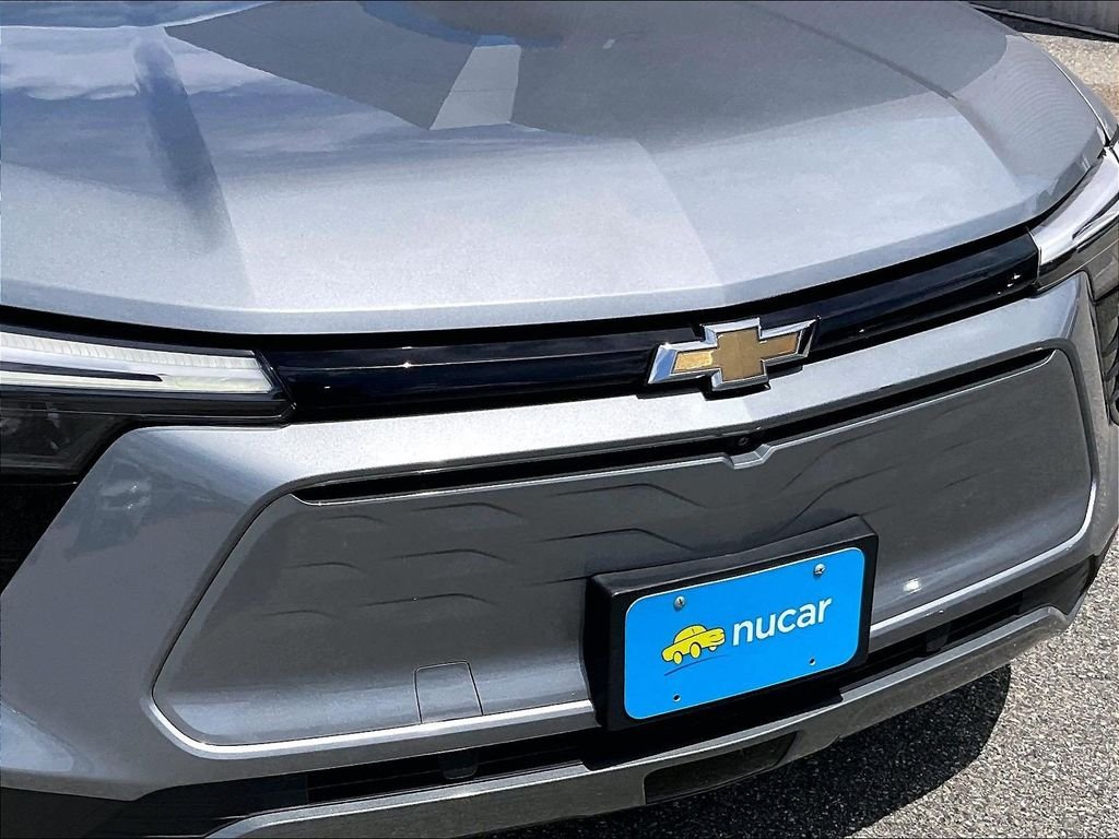 Used 2024 Gray Chevrolet LT image 31