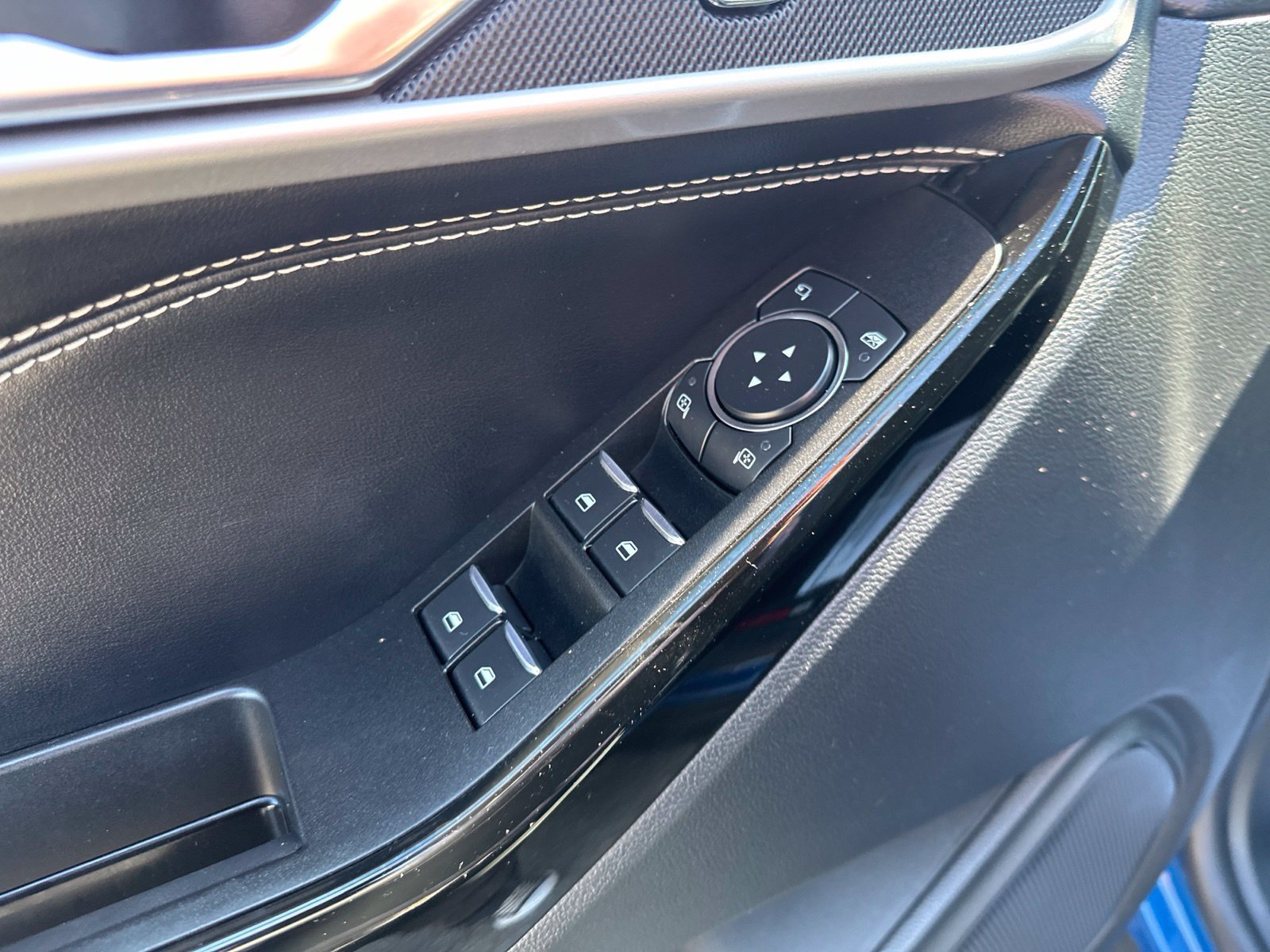Used 2022 Blue Ford ST image 22