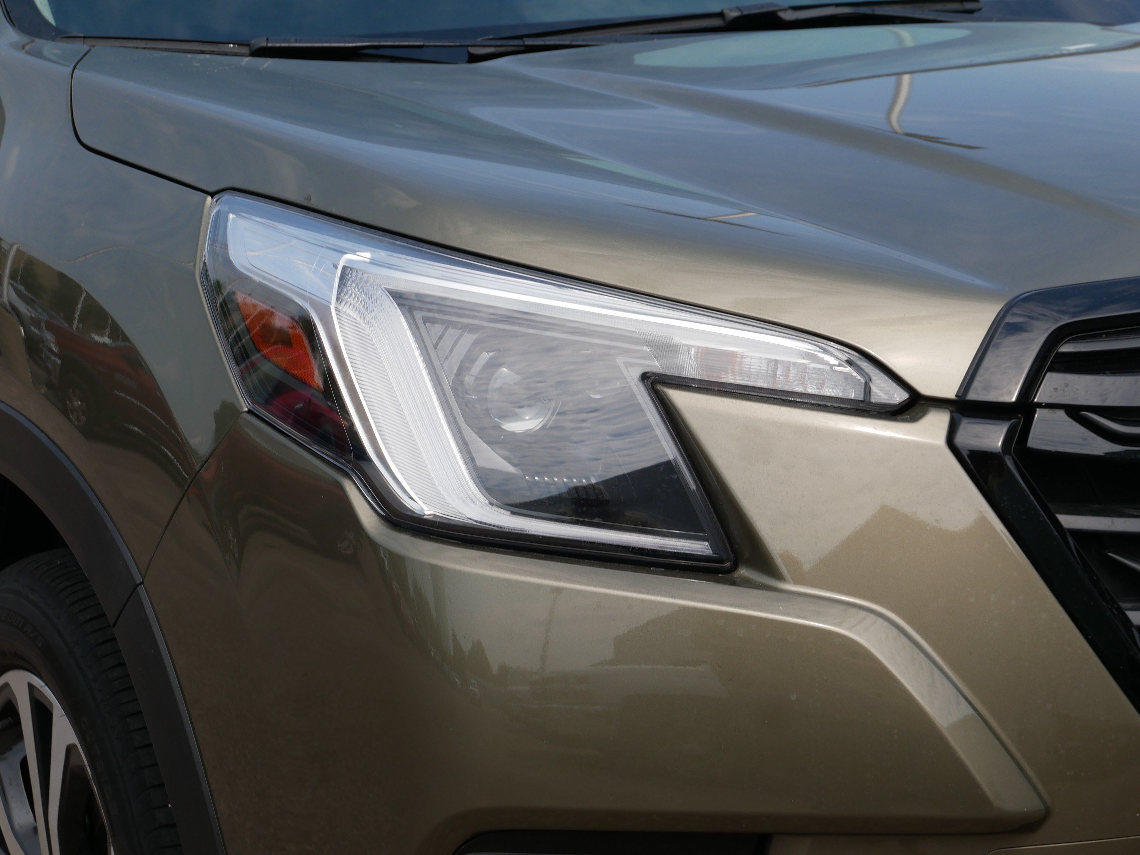 Certified Used 2024 Autumn Green Metallic Subaru Limited image 16