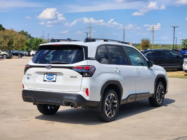 New 2026 CRYSTAL WHITE PEARL Subaru Limited Hybrid image 5