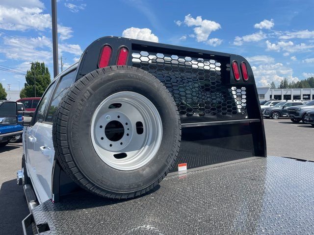 2025 Ford F-350 Super Duty Chassis Cab Lariat - Photo 18