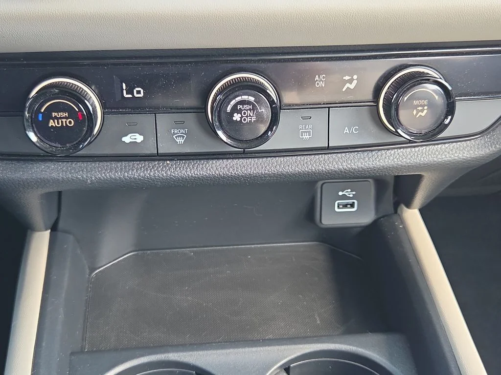 Used 2024 Silver Honda LX image 35