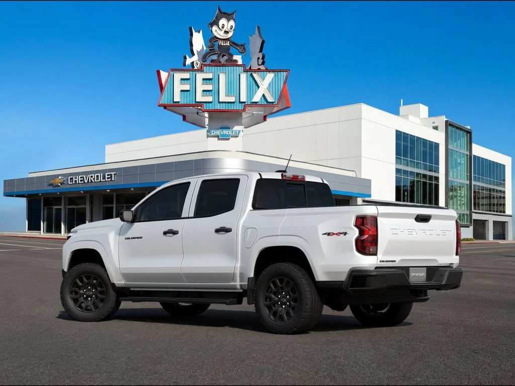 New 2026 Summit White Chevrolet WT image 2