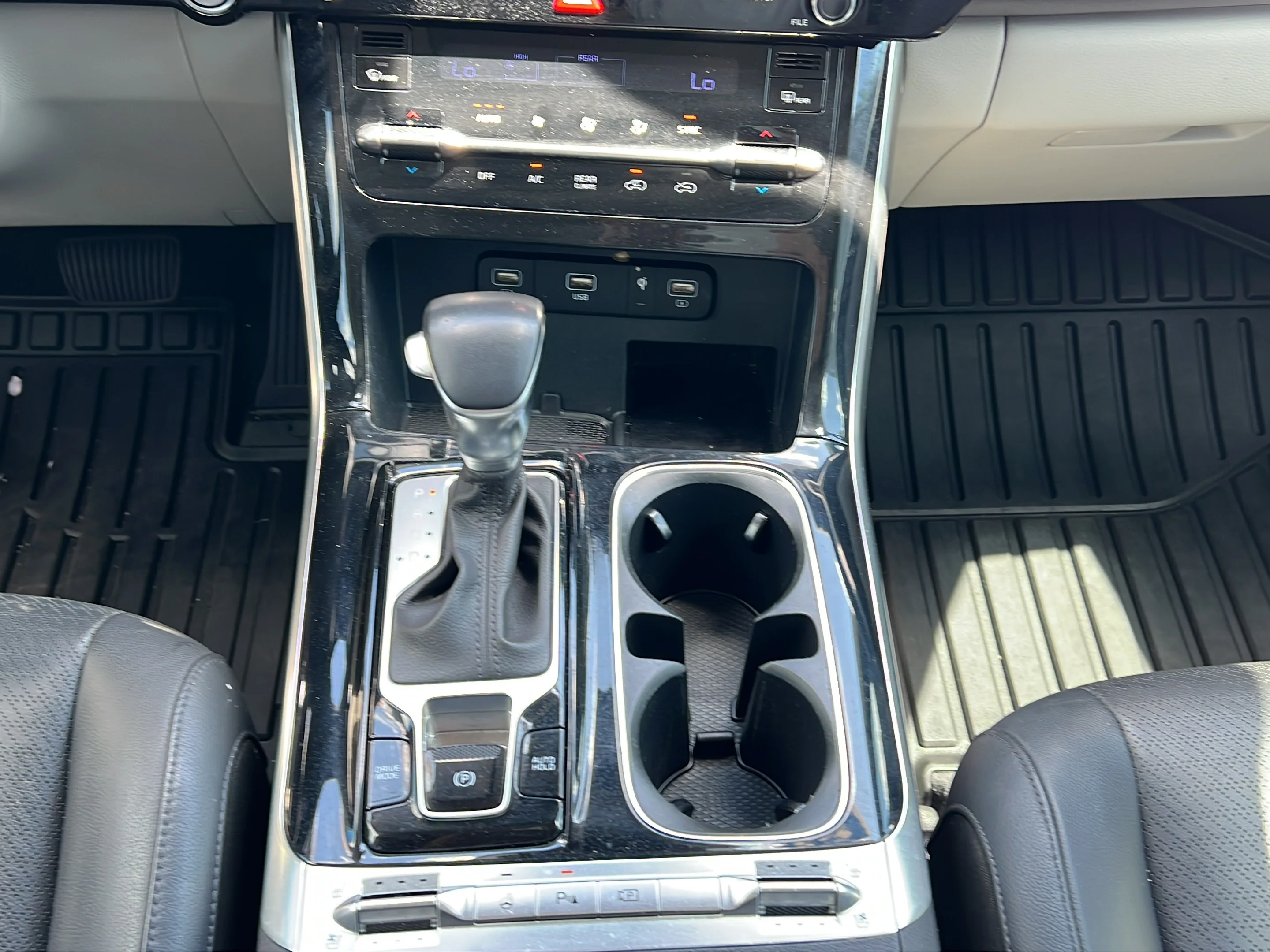 Used 2023 Astra Blue Kia SX Prestige image 16