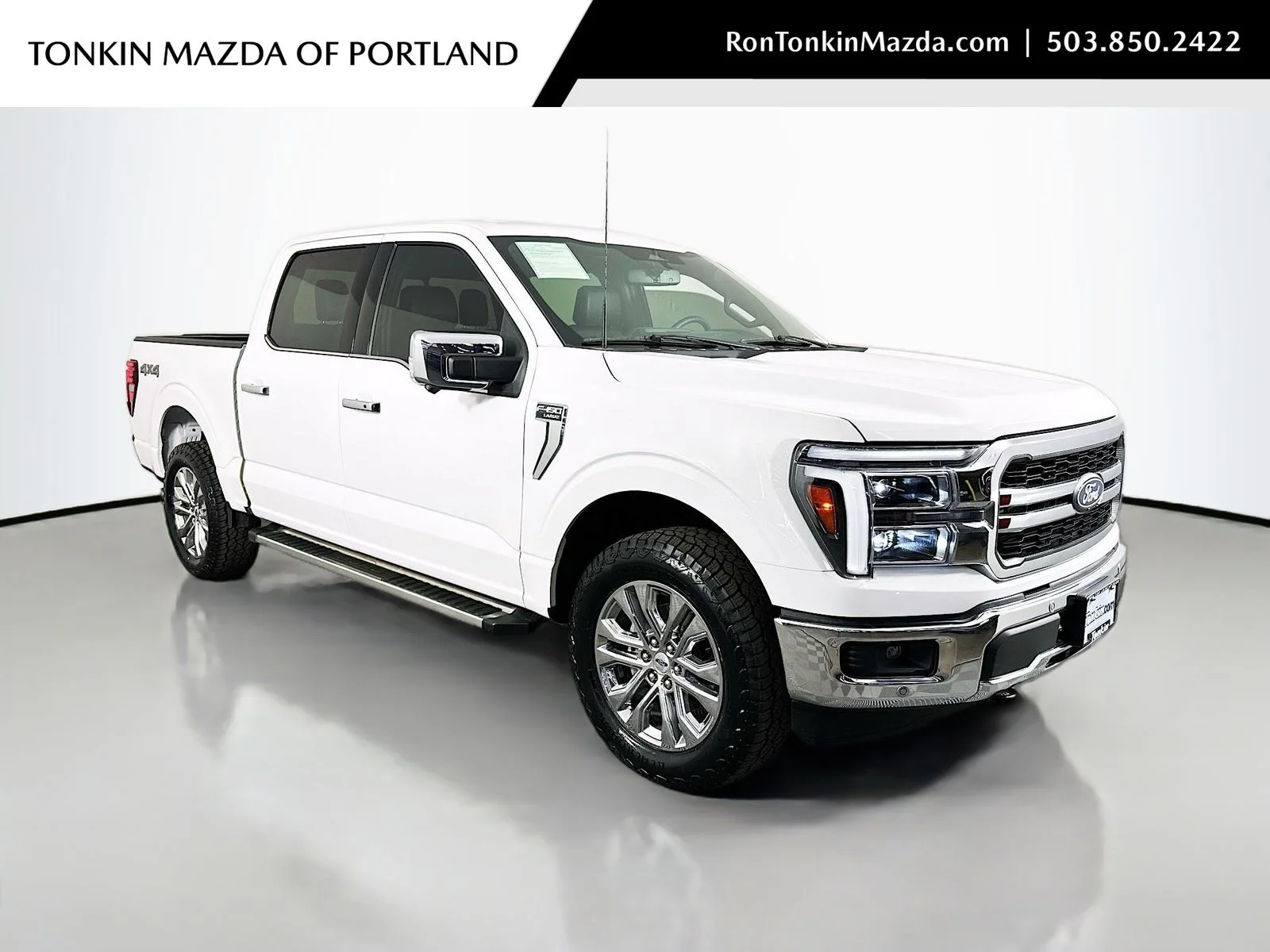 Used 2025 Oxford White Ford Lariat image 1
