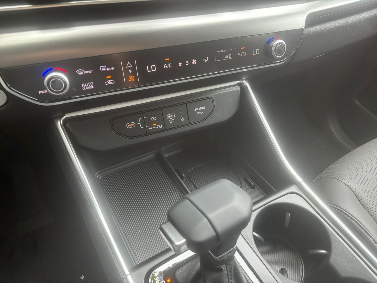 2026 Kia Carnival SX - Photo 27