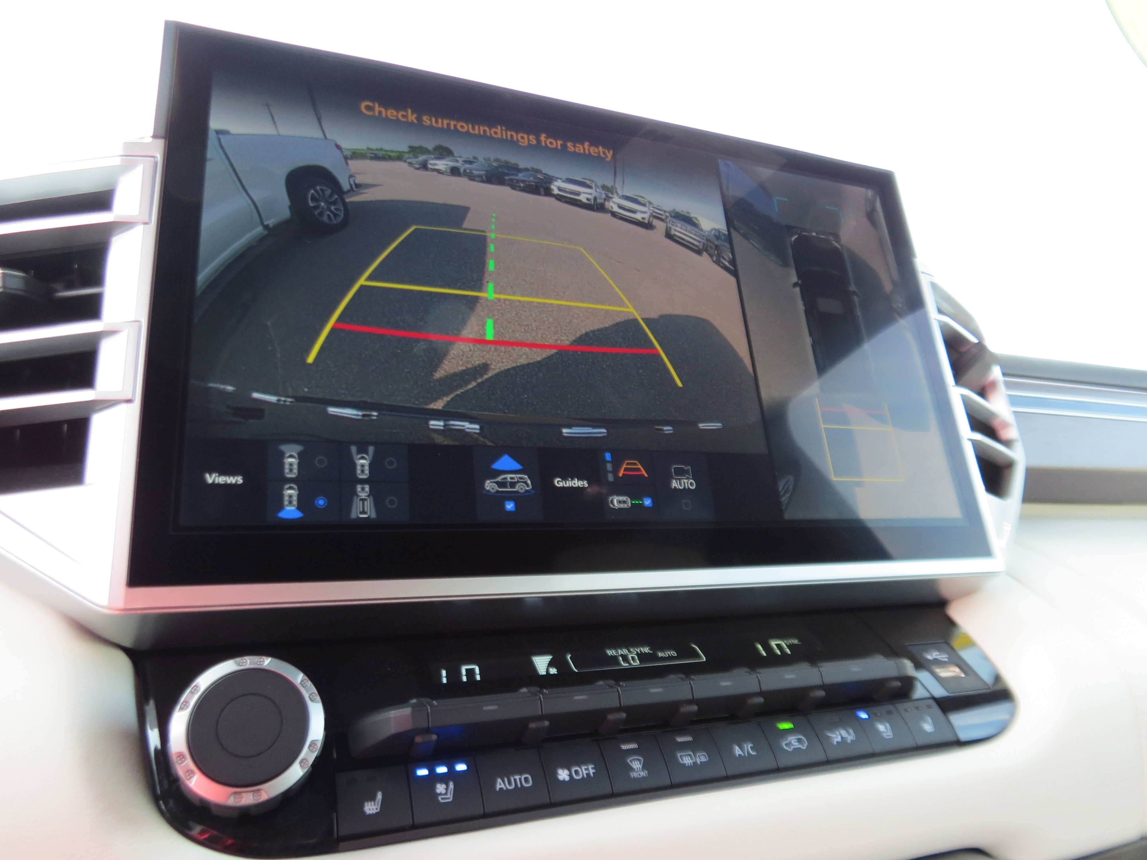 Used 2025  Toyota SR5 image 24