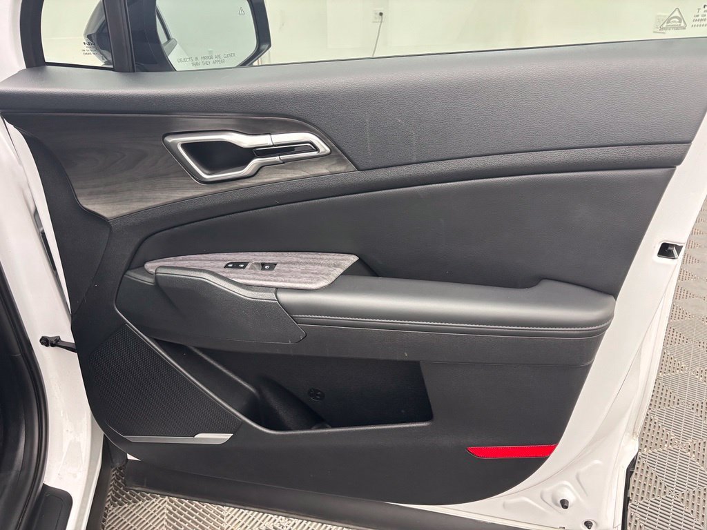Used 2023 White Kia X-Line image 31