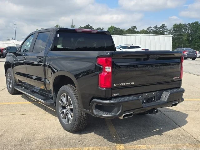 Used 2023 Black Chevrolet RST image 3