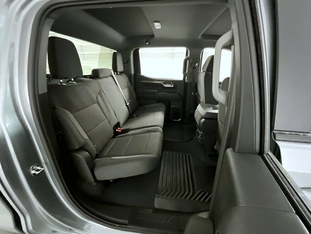 New 2026 Sterling Gray Metallic Chevrolet LT (2FL) image 18