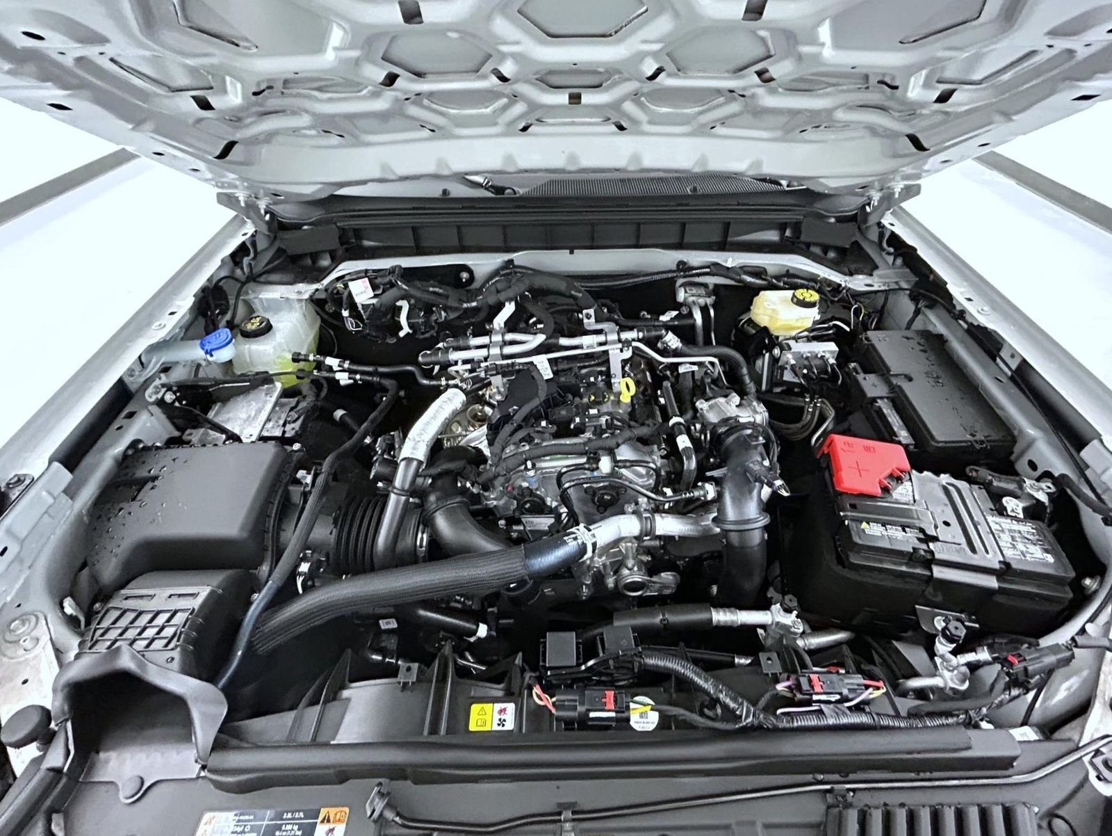 New 2026 Avalanche Gray Ford Outer Banks image 25