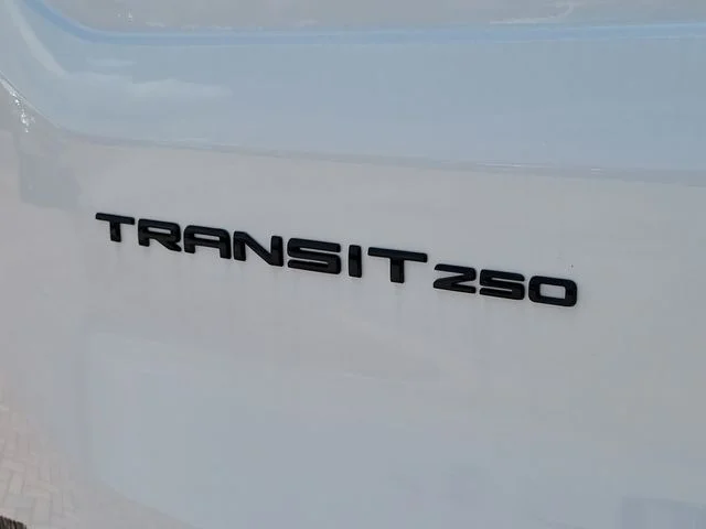 New 2026 Oxford White Ford Base image 9