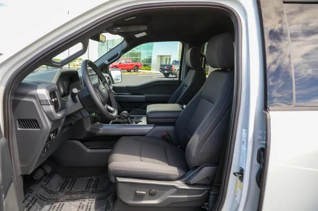 New 2026 Avalanche Ford XLT image 15
