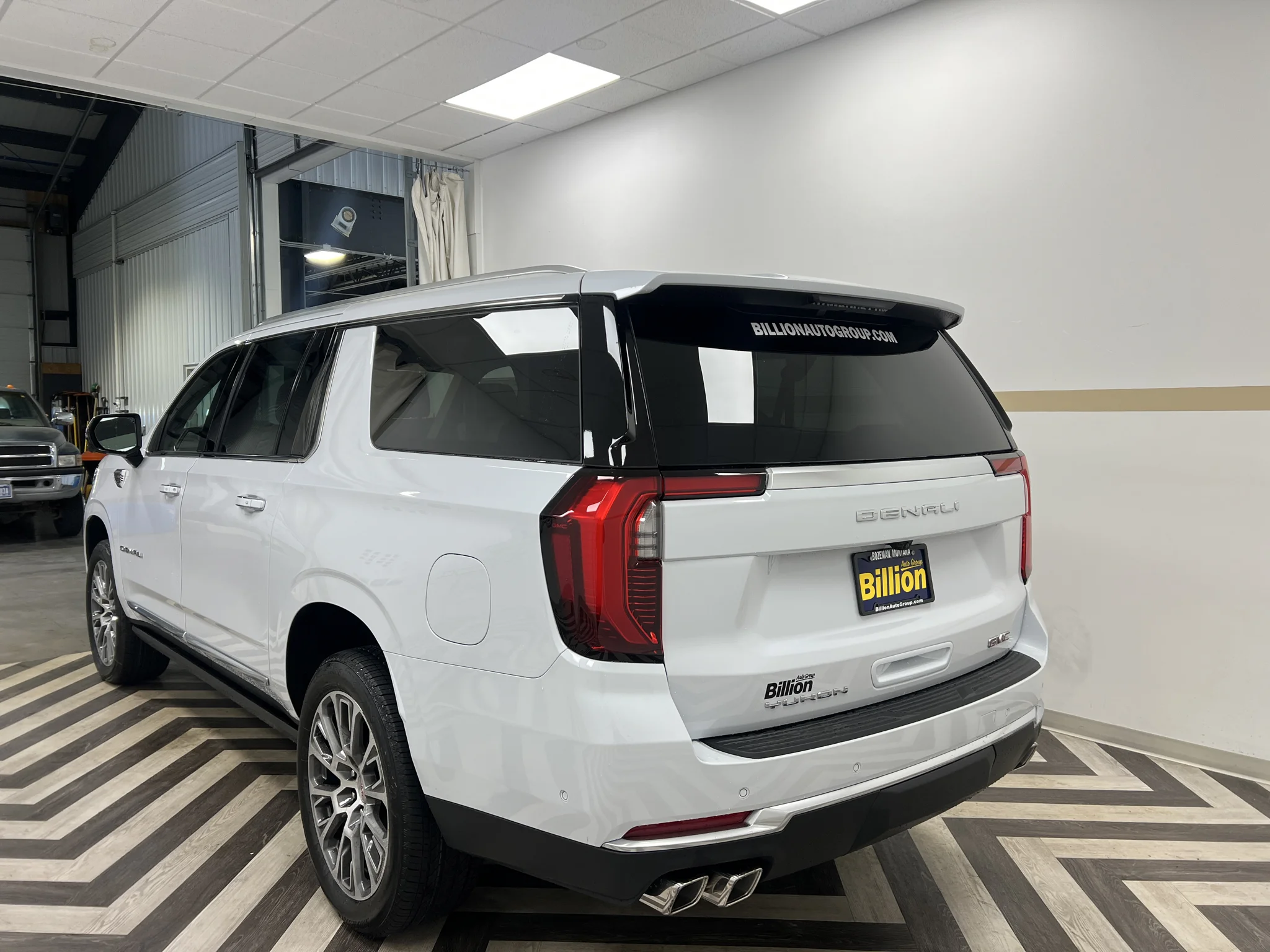 2026 GMC Yukon XL Denali - Photo 14