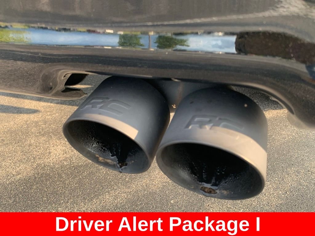 Used 2022 Black GMC AT4 image 9