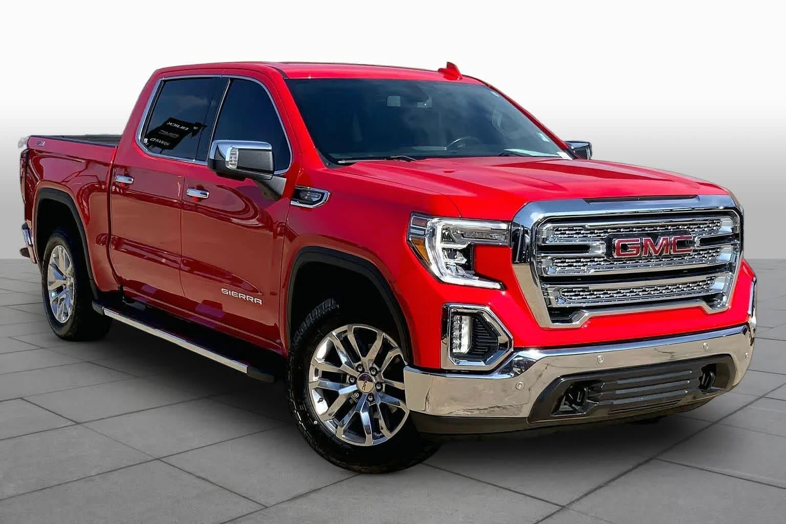 Used 2022 Cardinal Red GMC SLT image 3