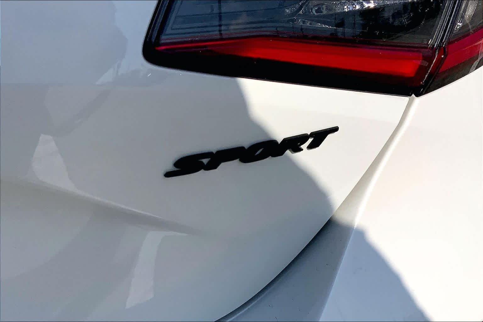 Used 2026 Platinum White Pearl Honda Sport image 10