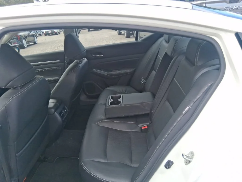 Used 2019 L-gy Nissan 2.5 Platinum image 17