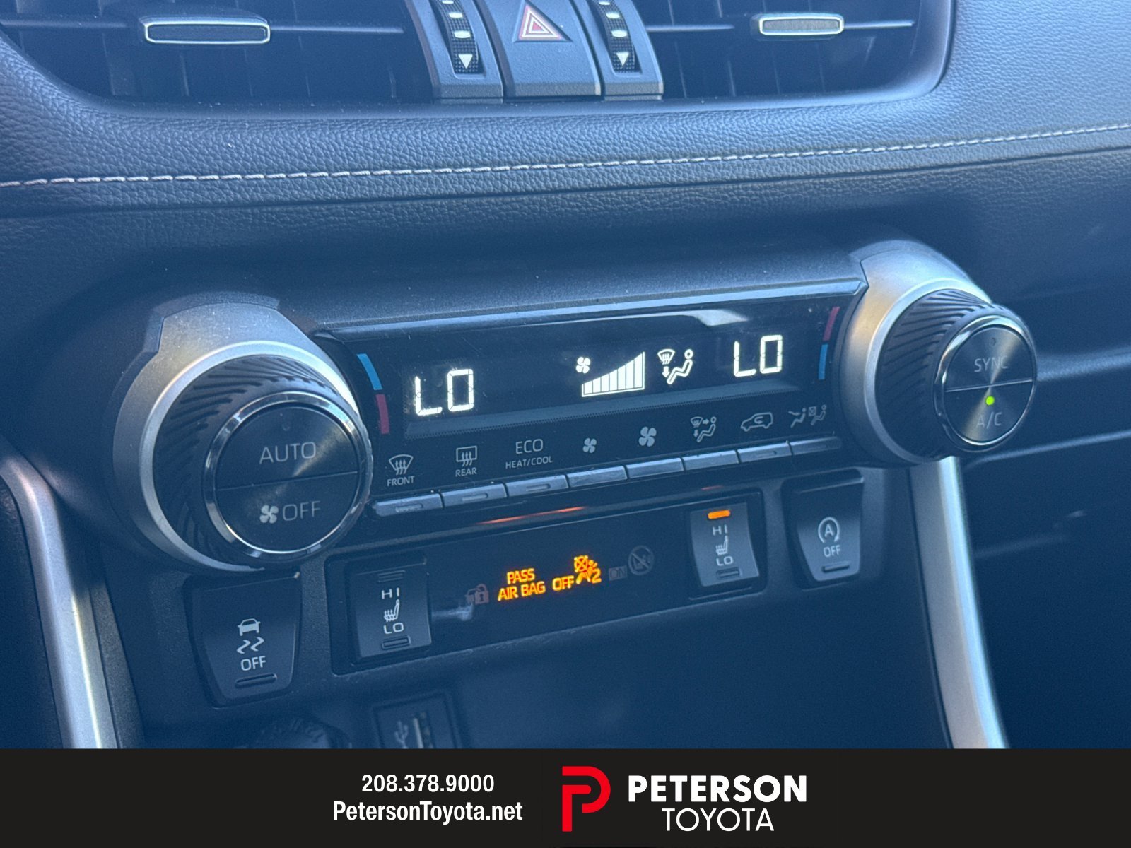 Used 2023  Toyota XLE Premium image 19