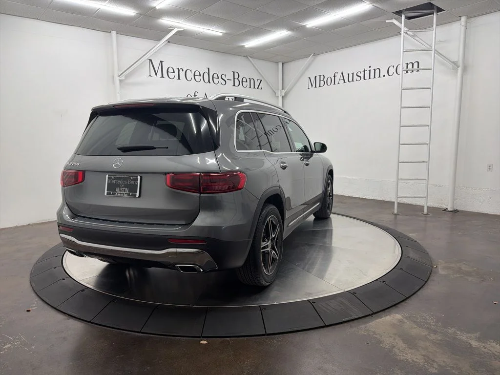 Used 2026  Mercedes-Benz GLB 250 image 7