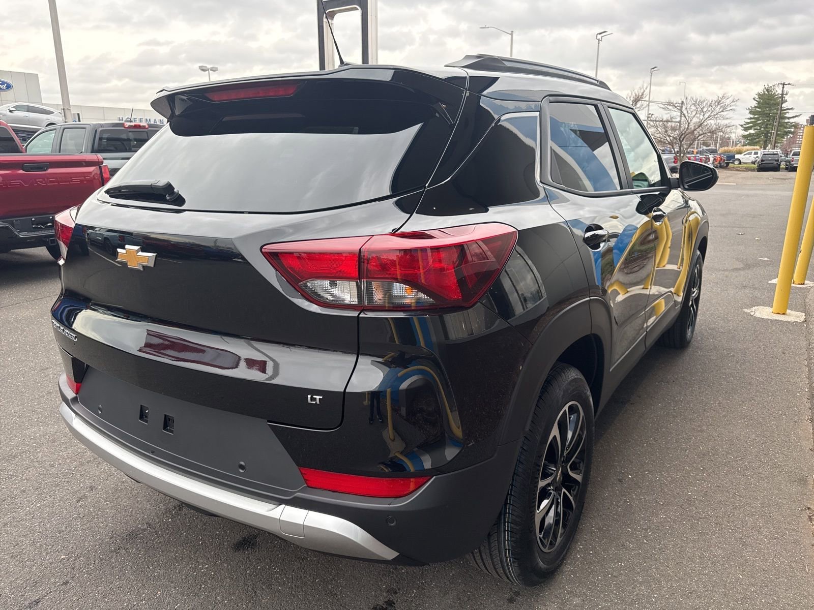 New 2026 Mosaic Black Metallic Chevrolet LT image 6