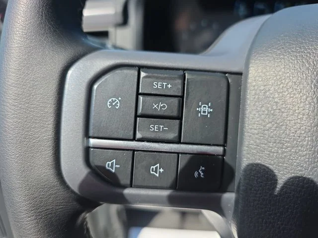 Used 2025 White Ford XLT image 17