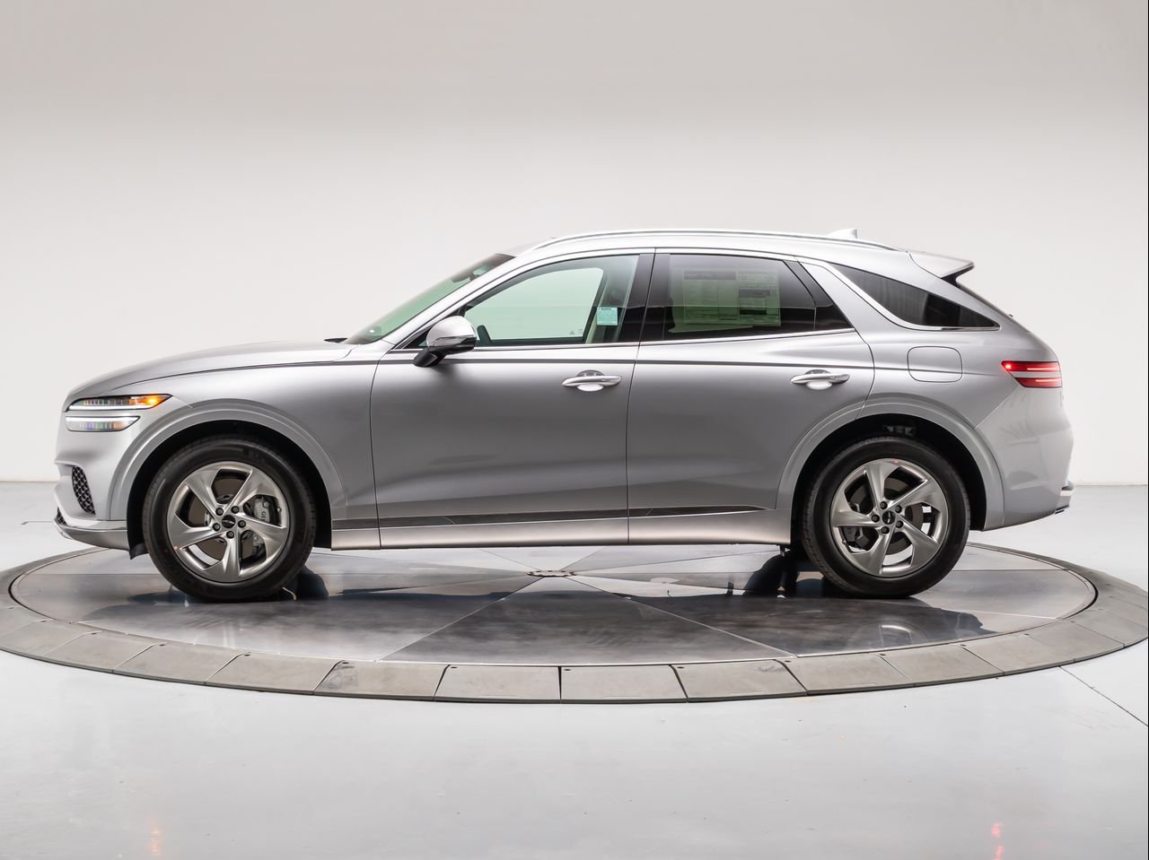New 2026 Savile Silver Genesis 2.5T SELECT image 2