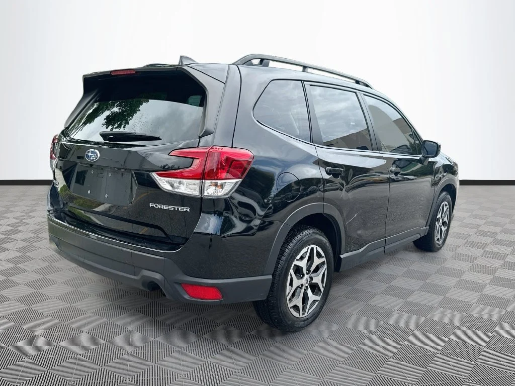 Used 2023 Black Subaru Premium image 6