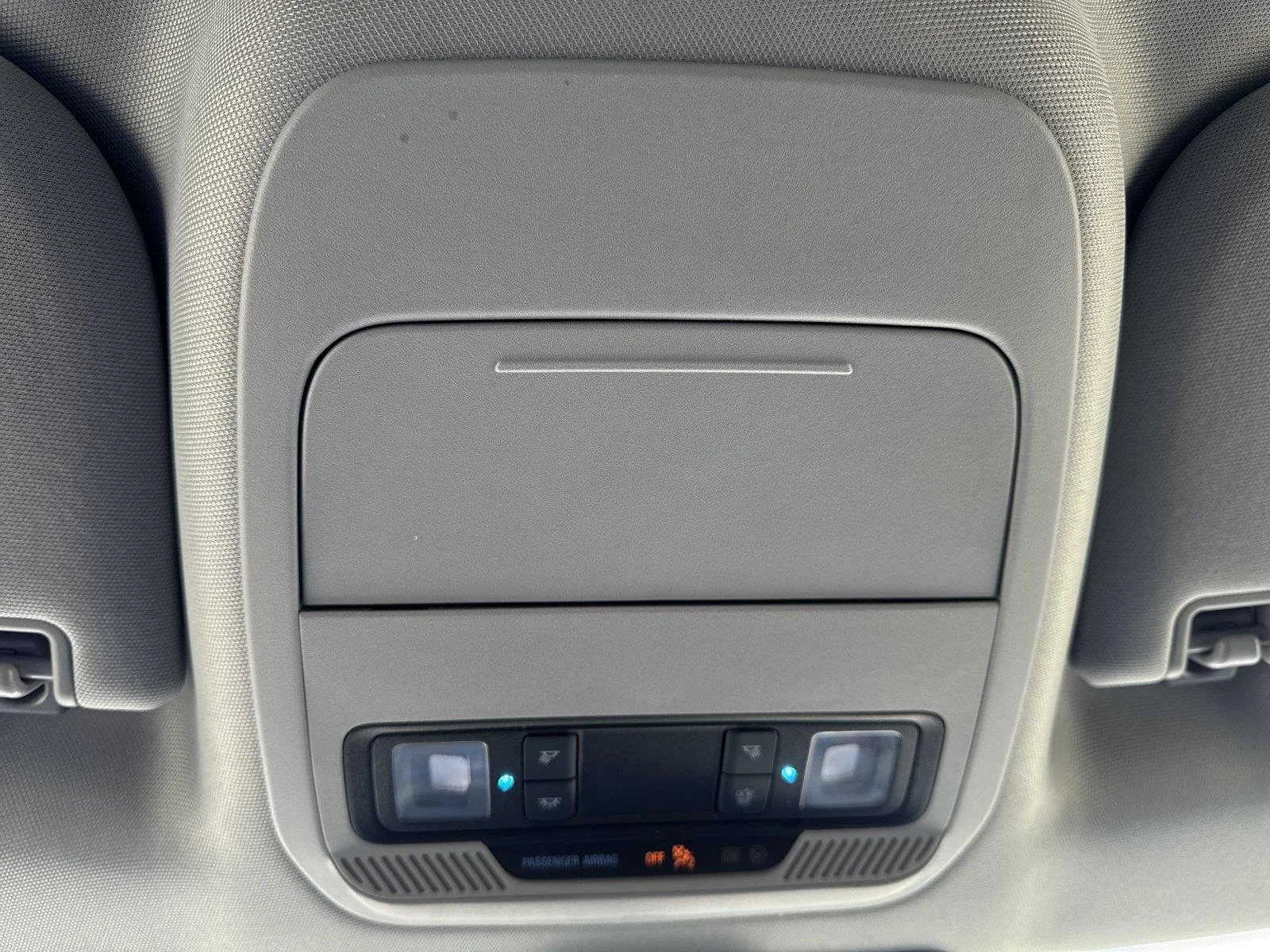 Used 2025 Oxford White Ford XLT image 25