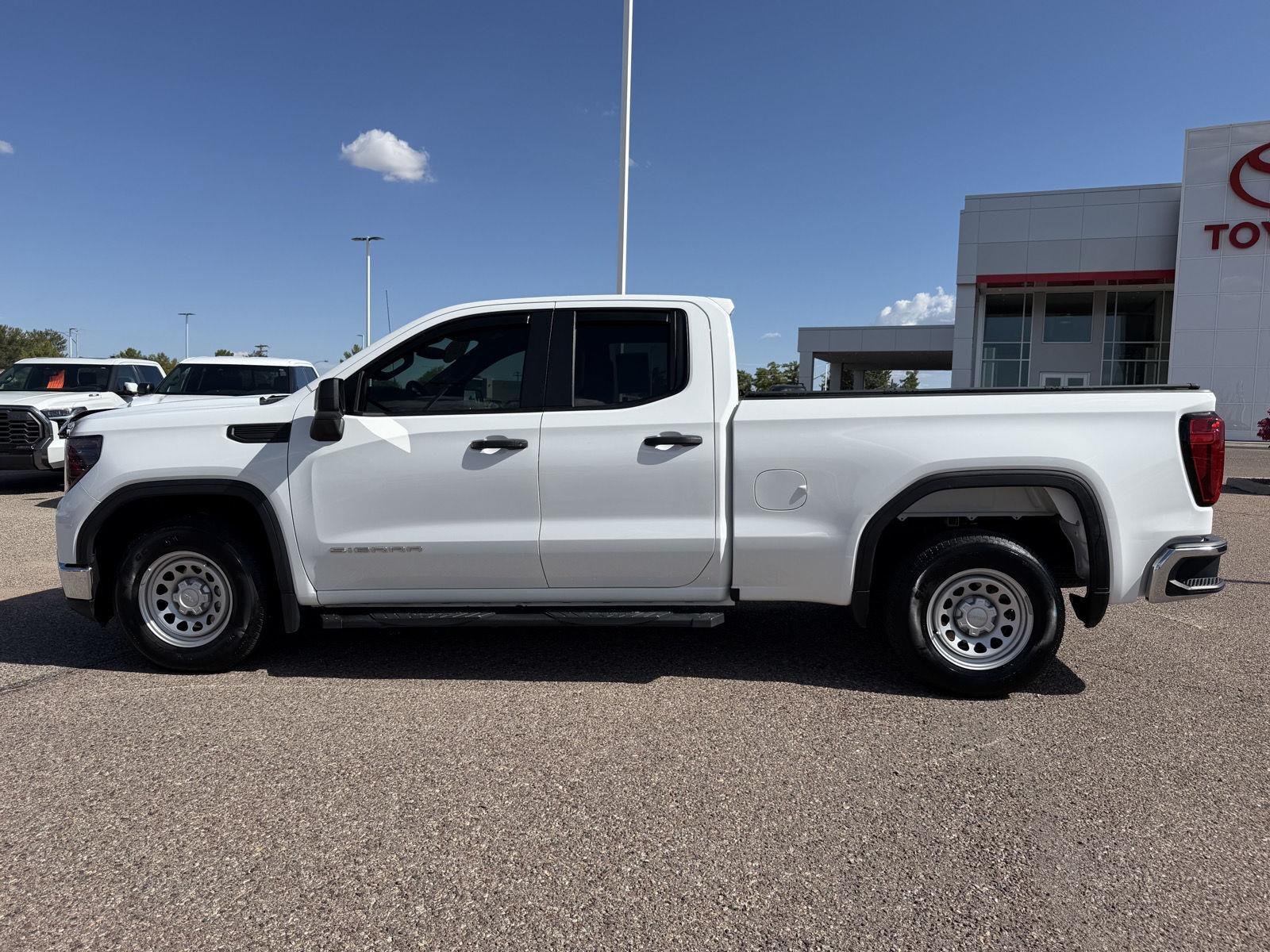 Used 2023 Summit White GMC Pro image 5