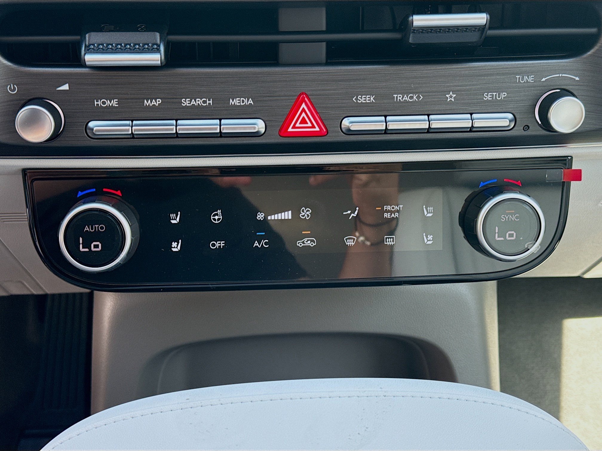 New 2026 Abyss Black Pearl Hyundai SEL Premium FWD image 37