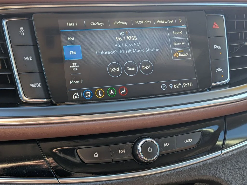 Used 2020 RICH GARNET METALLIC Buick Avenir image 13