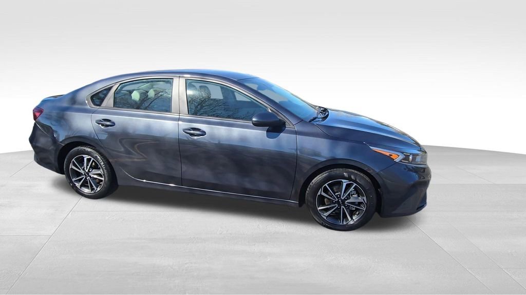 Used 2022 Kia FORTE LXS with VIN 3KPF24AD6NE491640 for sale in Lewistown, MT
