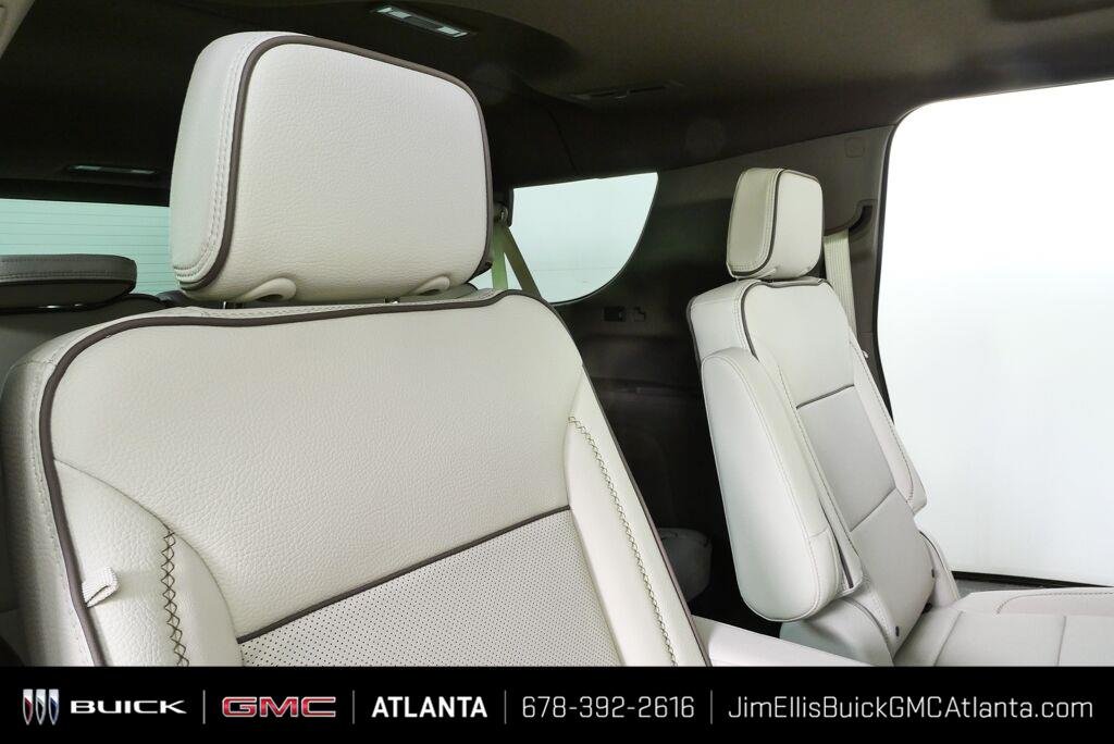 2026 GMC Yukon XL Denali - Photo 32