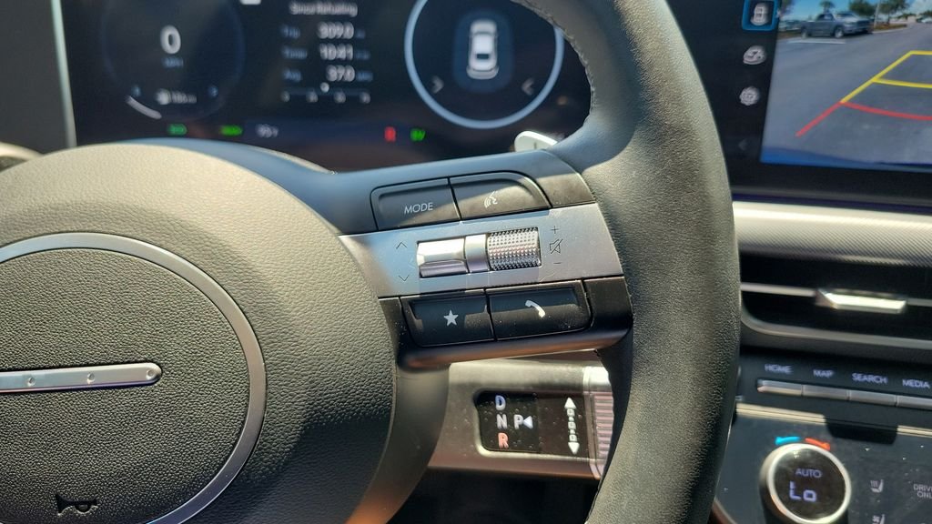 2025 Hyundai Sonata Hybrid Limited - Photo 21