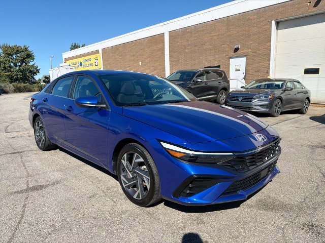 Certified Used 2024 Blue Hyundai SEL image 12