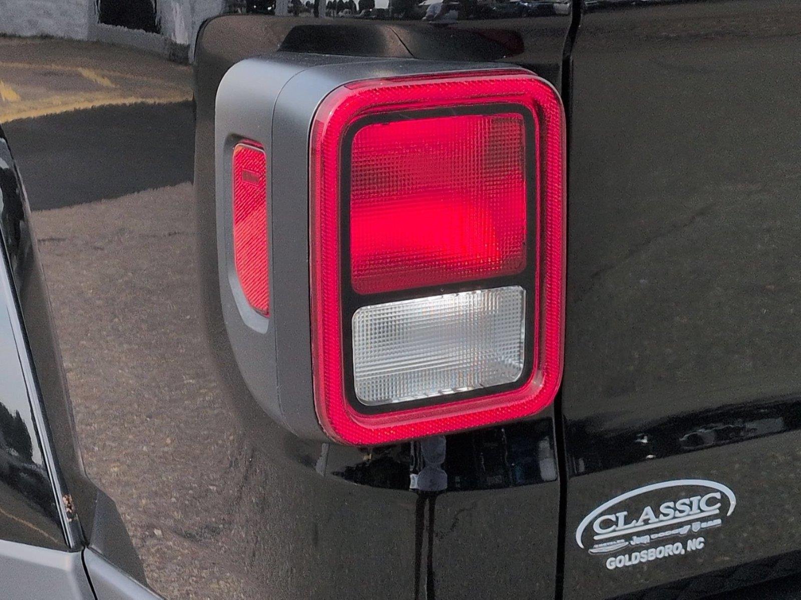 Used 2023 Black Clearcoat Jeep Sport S image 12