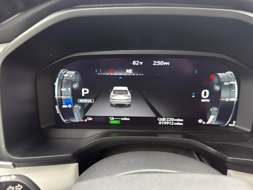 Used 2023 Black Mitsubishi SEL image 37