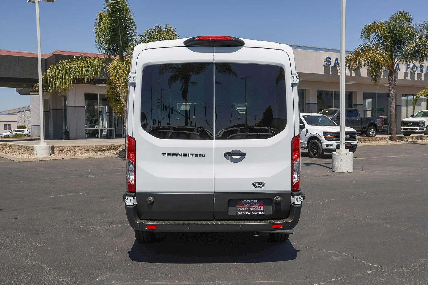 New 2026 Oxford White Ford Passenger Van XL image 5