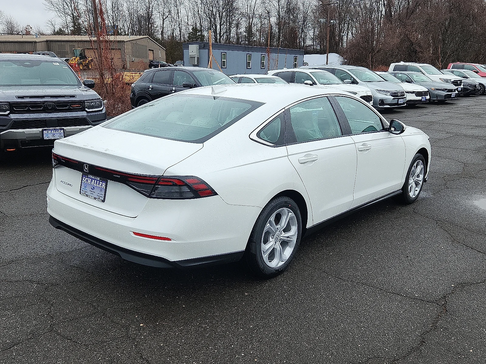 New 2026 Platinum White Pearl Honda LX image 4