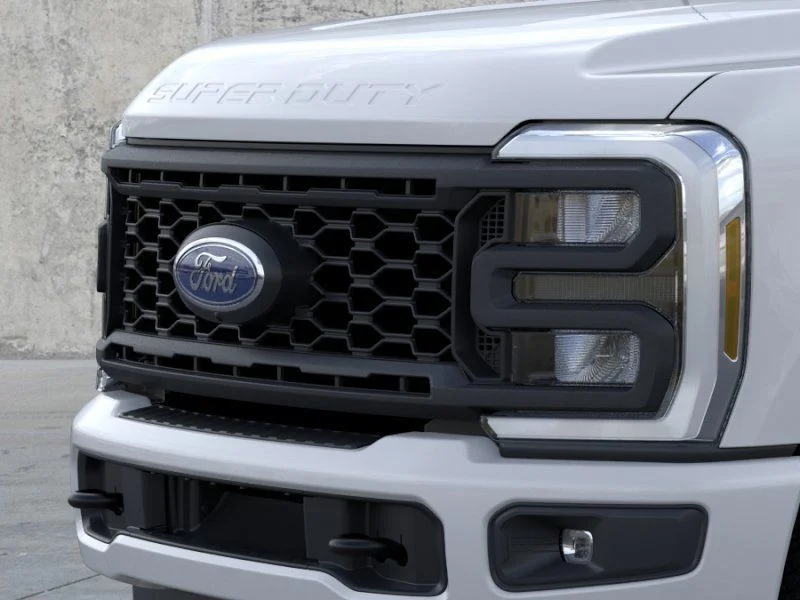 New 2025 Oxford White Ford F-350® XL image 19