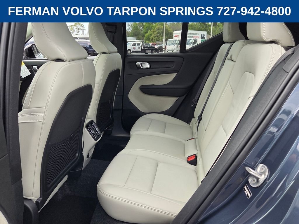 2026 Volvo XC40 Ultra - Photo 13