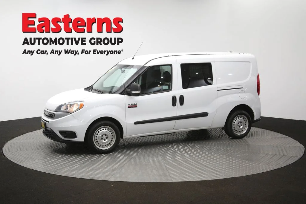 Used 2022 White Ram Base image 55