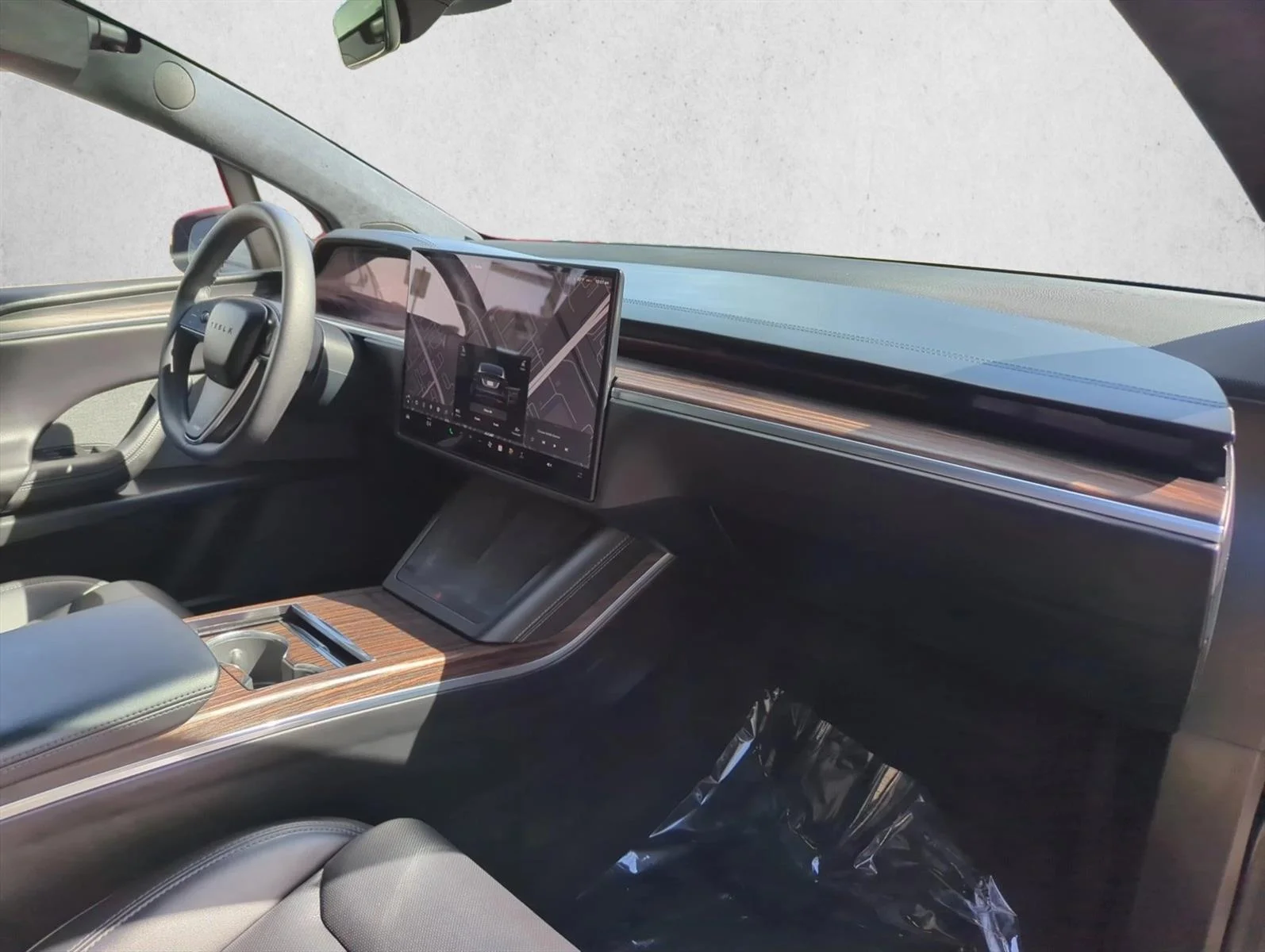 Used 2024 Gray Tesla  image 20