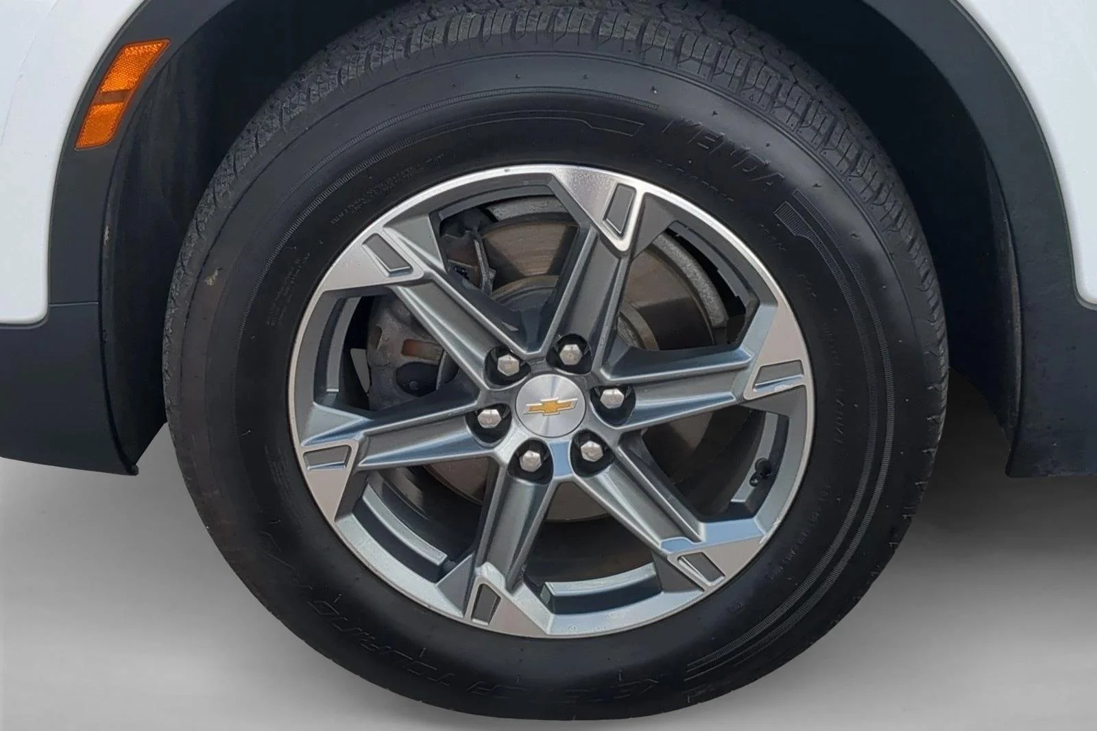Used 2023 Summit White Chevrolet LT image 21