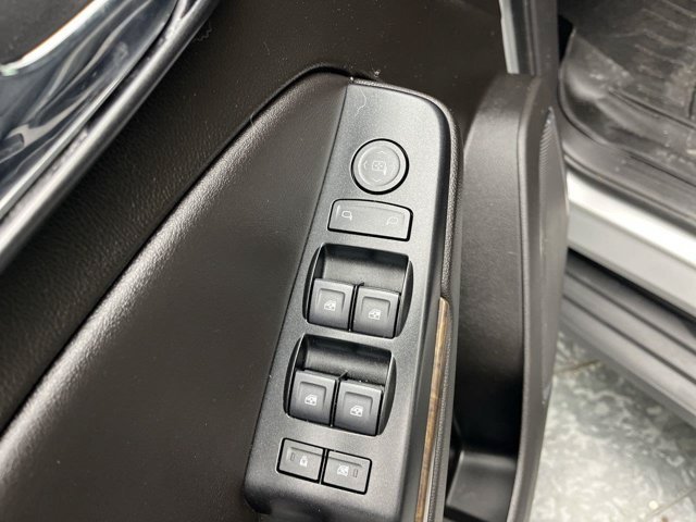 Used 2019 Silver Ice Metallic Chevrolet LS image 8