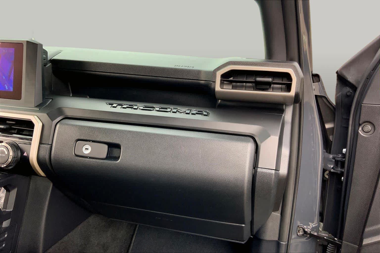 Used 2025 Underground Toyota SR image 18